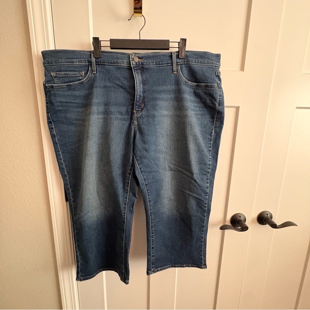 Levi’s. Plus skinny shaping, 24w  jeans capri school teacher